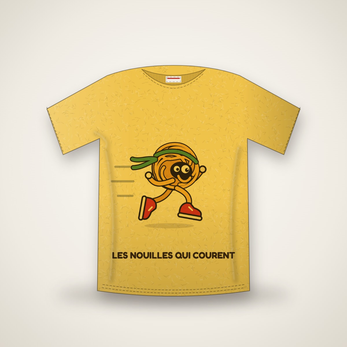T-shirt jaune chiné avec Nouille en pleine course, photo studio